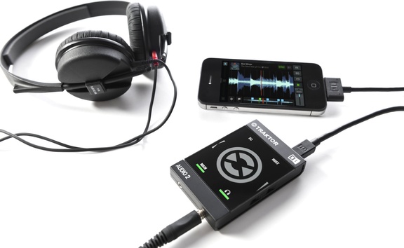 NI Traktor Audio 2 iOS-ready