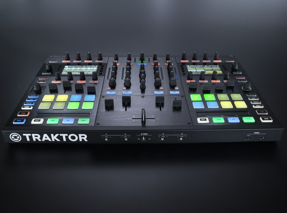 Native Instruments Traktor Kontrol S8