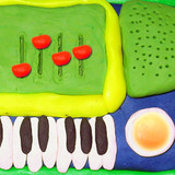 Knobster Plastic Piano