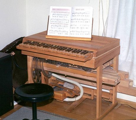 Matthias Wandel's homebrew pipe organ