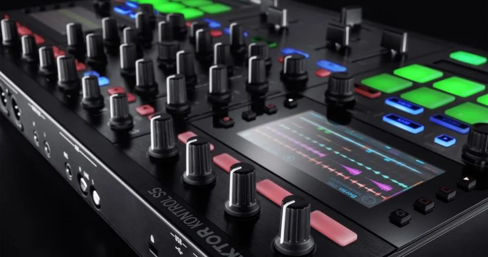 Traktor Kontrol S5 DJ system released at Native Instruments