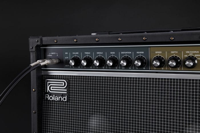 Roland JC-40 angle