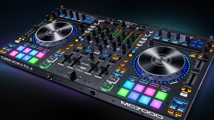Denon DJ MC7000 feat