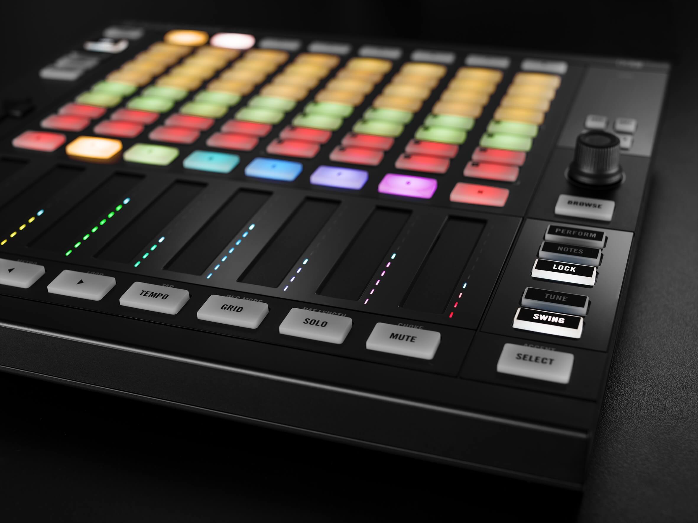 download Native Instruments Maschine MK3 Production and Performance System with Komplete 12 Select amazon