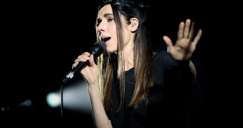 PJ Harvey uses a Sennheiser MD 431 for her festival shows (photo by Christie Goodwin)