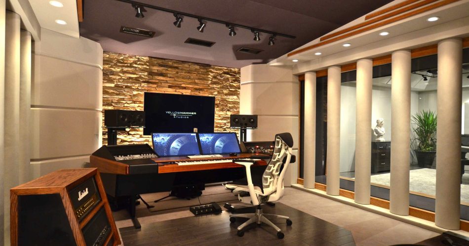 The award-winning Yellow Hammer MixRoom, developed by Carl Tatz Design and featuring the PhantomFocus System