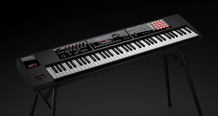 Roland FA-07 Music Workstation