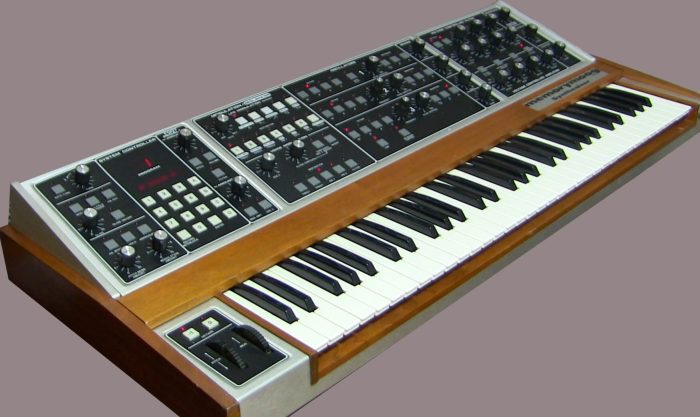 Memorymoog Plus