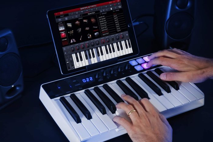 IK Multimedia iRig Keys I/O 25