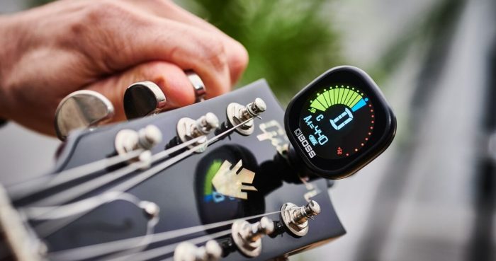 BOSS TU 05 Clip On Tuner