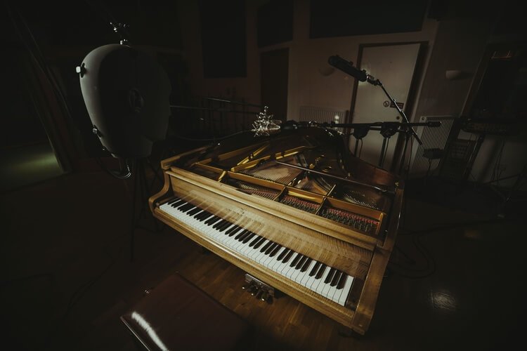 Spitfire Audio Original Intimate Grand Piano