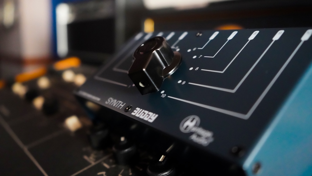 Heritage Audio launches Synth Buddy 10×1 passive stereo switch