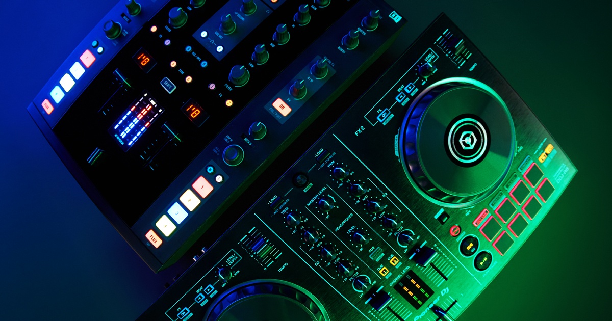 Serato DJ 3.3.2 update expands on non-Serato DJ hardware support